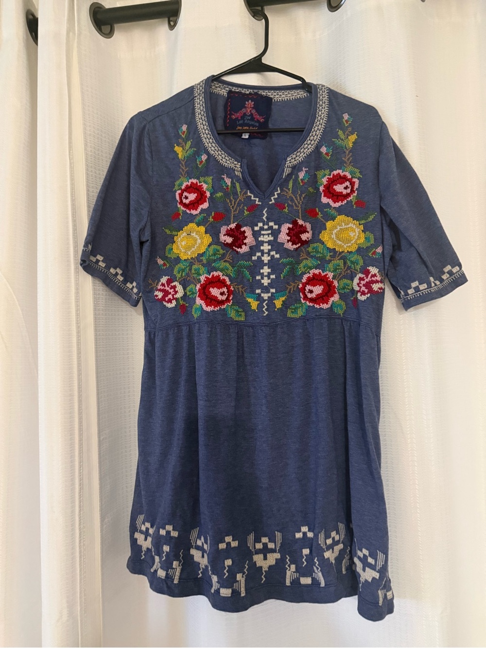 Large Johnny was Embroidered Floral V-Neck Women’s Top - Blue